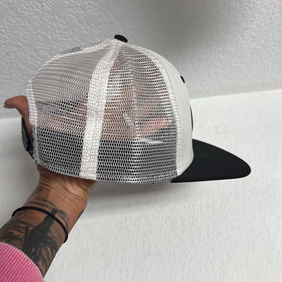 NWOT- Surf Shop White and Black Trucker Hat Unisex - Picture 3 of 6